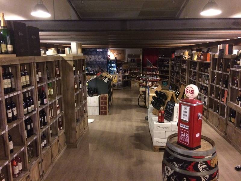 Caviste à Châteauneuf-les-Martigues, vente de vins et alcools pour vos événements